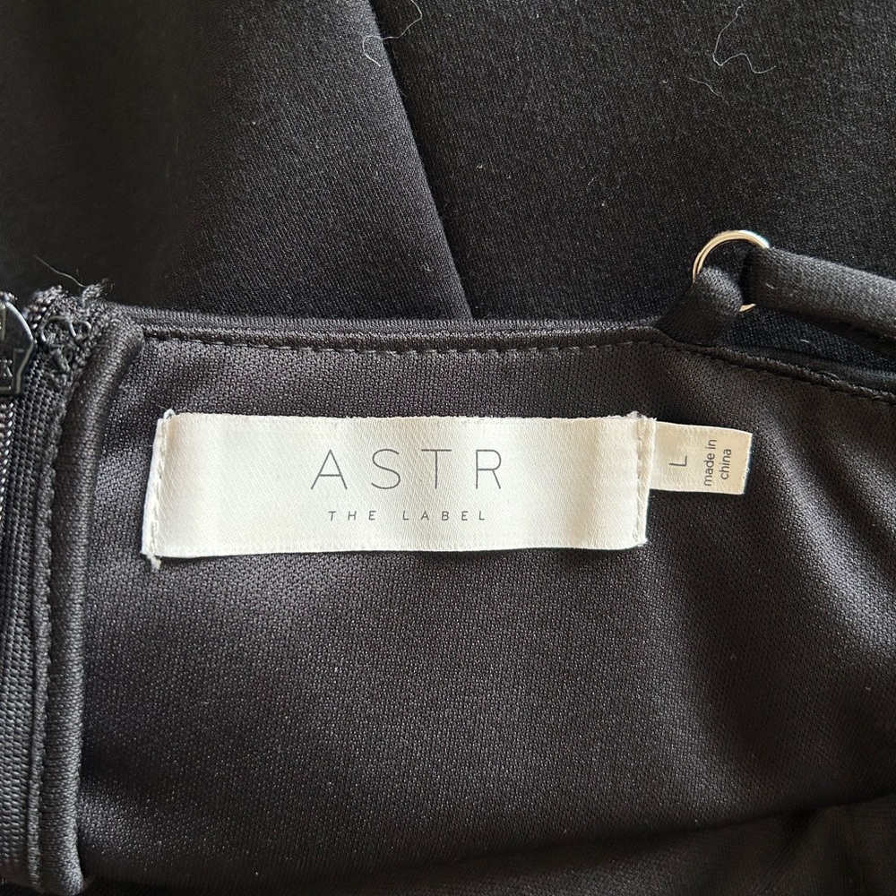 Astr Black Dress with Subtle Details Size L NWT - Picture 3 of 3